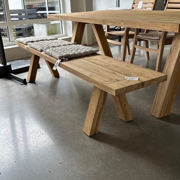 Alpha bänk 210x40H45 teak