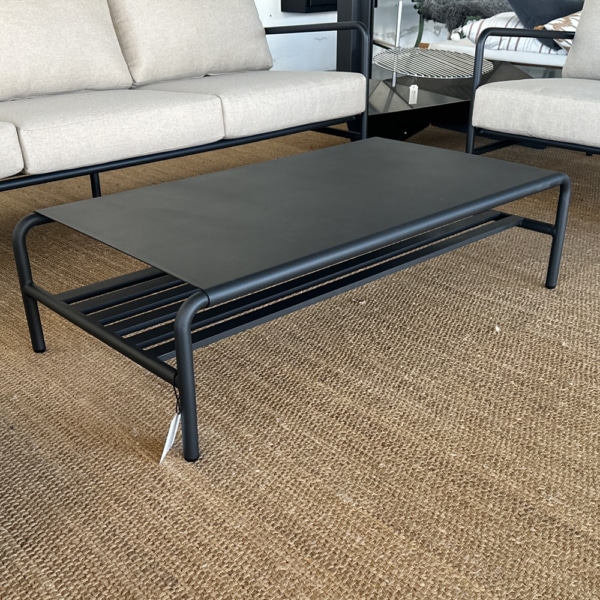 Beam soffbord 120x63H32 svart